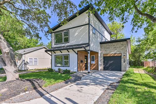 2522 3rd 1/2 Ave N, Texas City, TX, 77590-7241 | Card Image