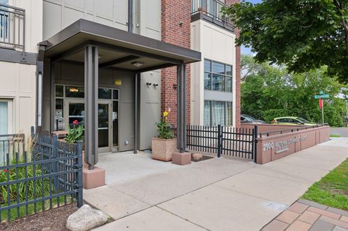 apt-401-2900 11th Ave S, Minneapolis, MN, 55407-5814 | Card Image