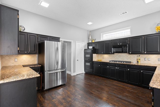 2304 Colleen Ct, House other with 5 bedrooms, 4 bathrooms and null parking in Carrollton TX | Image 11