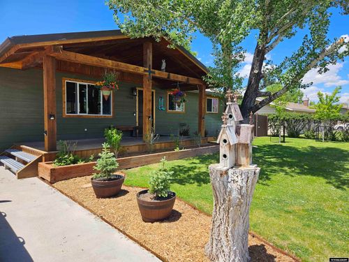 1108 Rangeview Ave, Saratoga, WY, 82331-5194 | Card Image