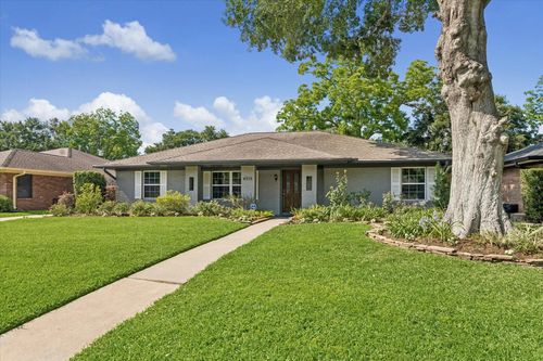 4310 Tonawanda Dr, Houston, TX, 77035-3818 | Card Image