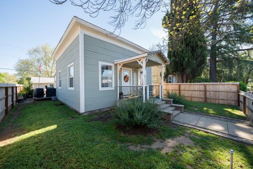 1158 Madison St, Red Bluff, CA, 96080-2733 | Card Image
