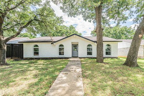 1214 Winterwood Dr, Lewisville, TX, 75067-5040 | Card Image