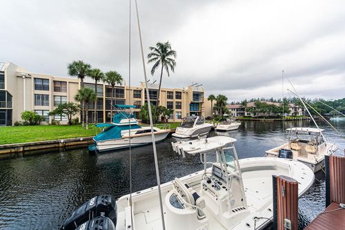 102-6 Royal Palm Way, Boca Raton, FL, 33432-7818 | Card Image