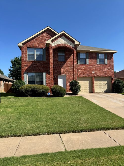 2851 Ector Dr, Grand Prairie, TX, 75052-8516 | Card Image