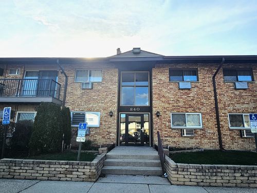 apt-116-840 E Old Willow Rd, Prospect Heights, IL, 60070-2120 | Card Image
