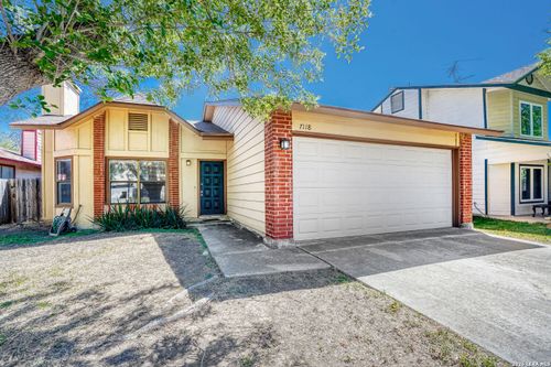 7118 Western Trail Dr, San Antonio, TX, 78244-1816 | Card Image