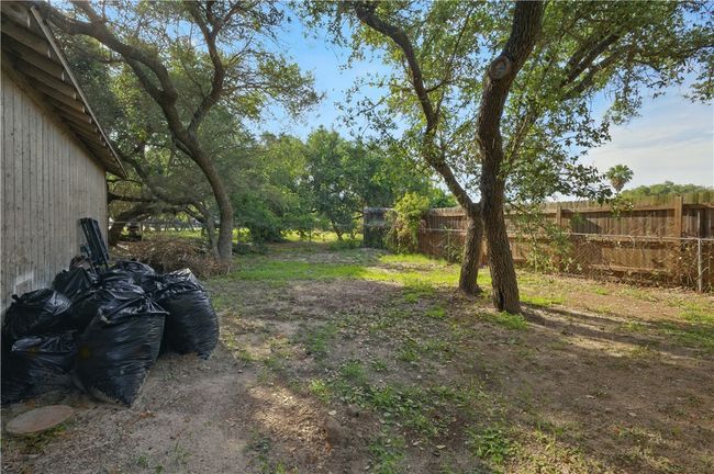 213 S Fuqua St, House other with 2 bedrooms, 2 bathrooms and null parking in Rockport TX | Image 16