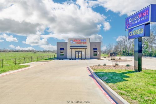 2006 E Main St, Madisonville, TX, 77864-2216 | Card Image