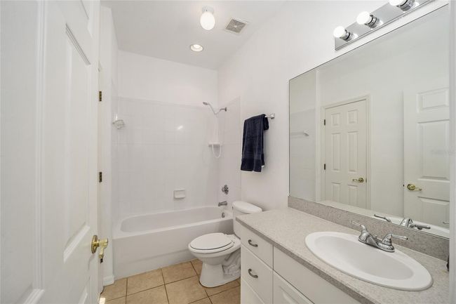 APT-2 - 1563 Nw 29 Th Rd, Townhouse with 2 bedrooms, 2 bathrooms and null parking in Gainesville FL | Image 20