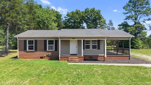 209 Stevens St, APPOMATTOX, VA, 24522-8296 | Card Image