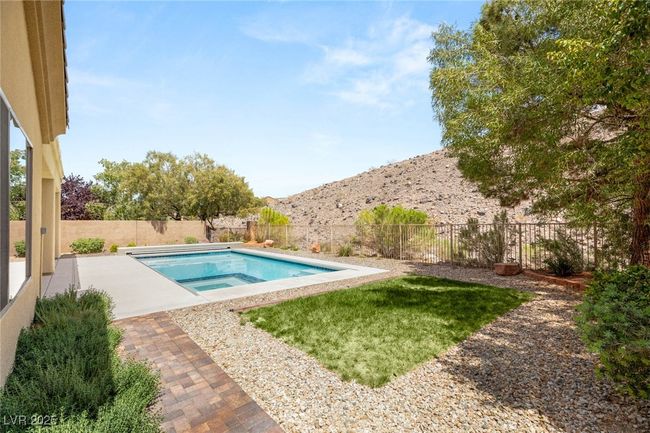 17 Morninglow Pass, House other with 4 bedrooms, 4 bathrooms and null parking in Henderson NV | Image 46
