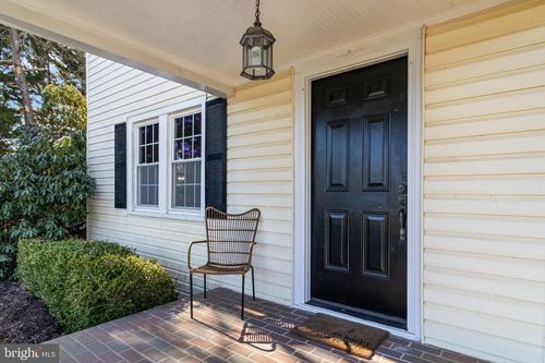 28055 Old Village Rd, MECHANICSVILLE, MD, 20659-4275 | Card Image