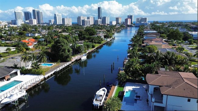 460 Holiday Dr, House other with 7 bedrooms, 10 bathrooms and null parking in Hallandale Beach FL | Image 25
