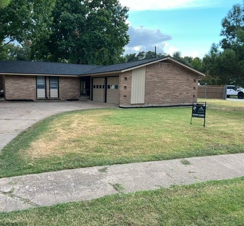 3717 Cranston Ct E, Irving, TX, 75062-3555 | Card Image