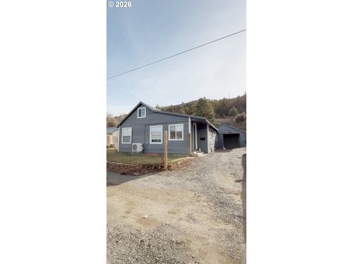518 Se 2nd Ave, John Day, OR, 97845-1216 | Card Image