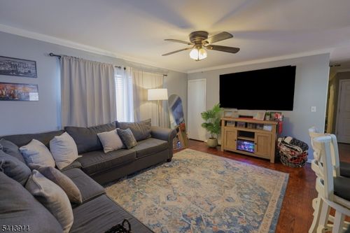 53 Broad St, Flemington, NJ, 08822-1403 | Card Image