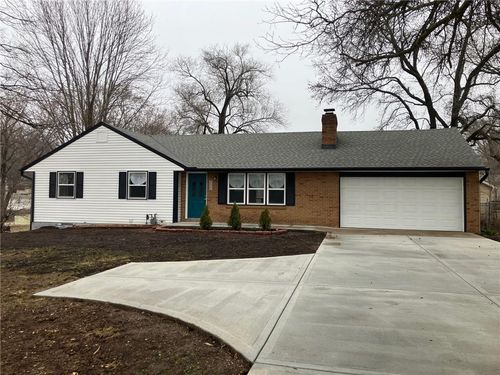 7332 Parallel Pkwy, Kansas City, KS, 66112-2225 | Card Image