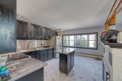29 Vans Ter, Lake Katrine, NY, 12449-5206 | Card Image