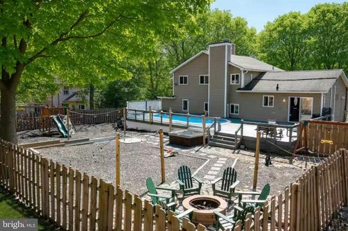 1211 Harmony Dr, East Stroudsburg, PA, 18301-6702 | Card Image