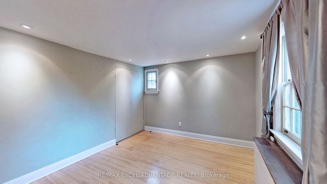 2 Sandringham Dr, House other with 4 bedrooms, 3 bathrooms and 6 parking in North York ON | Image 15