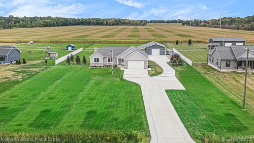 8309 Almont Rd, Almont, MI, 48003-8837 | Card Image
