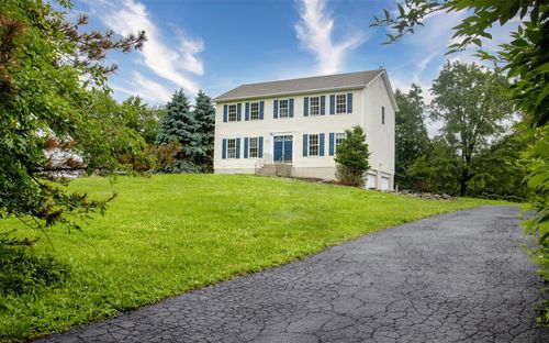 62 Station Rd, Salisbury Mills, NY, 12577-5110 | Card Image