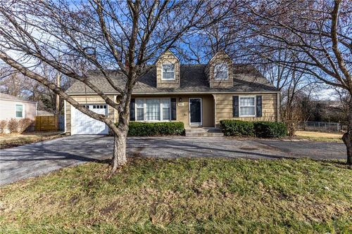 7401 Nall Ave, Prairie Village, KS, 66208-2456 | Card Image