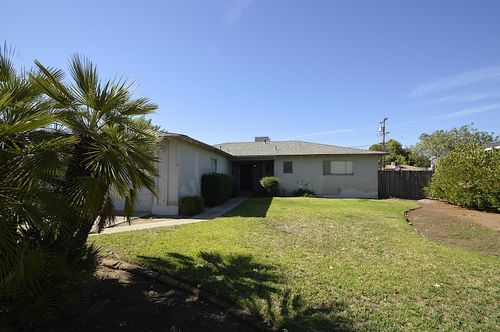 3524 E Santa Ana Ave, Fresno, CA, 93726-0728 | Card Image