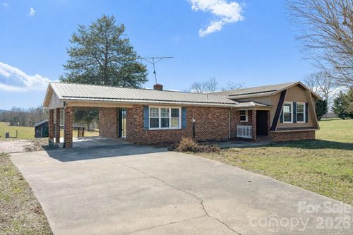 12544 Traphill Rd, Traphill, NC, 28685-9036 | Card Image