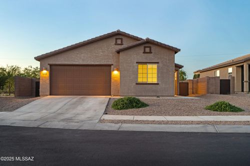3352 W Shadow Park Way, Tucson, AZ, 85742-9817 | Card Image