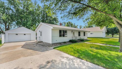 320 Western Ave N, Brooten, MN, 56316-4672 | Card Image