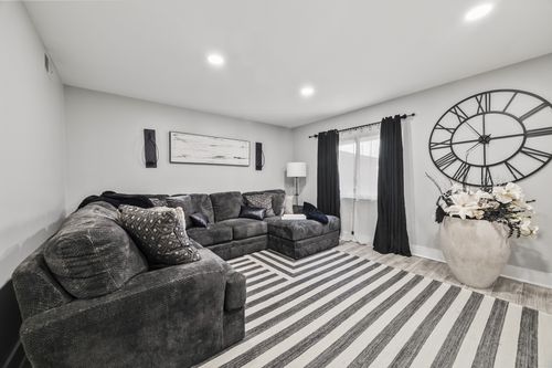 1003 Heritage Dr, Madison, TN, 37115-2633 | Card Image