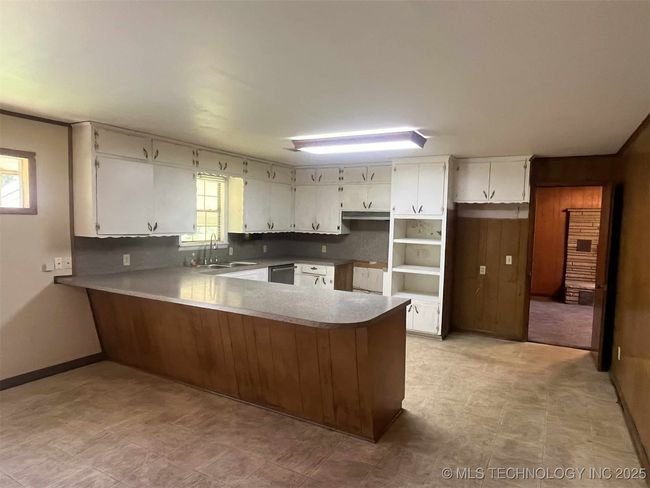10650 W Highway 9, House other with 3 bedrooms, 2 bathrooms and null parking in Stigler OK | Image 20