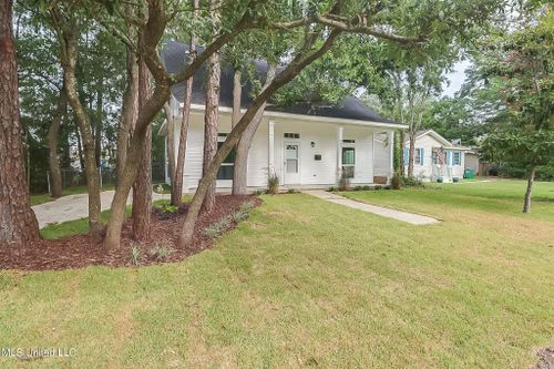 4001 Chamberlain Avenue, Gulfport, MS, 39507 | Card Image