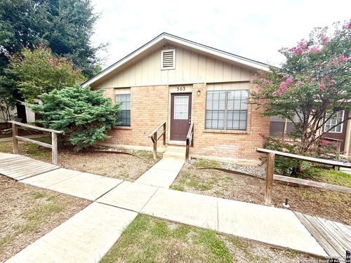 apt-303-4545 Hoeneke St, Kirby, TX, 78219-1155 | Card Image