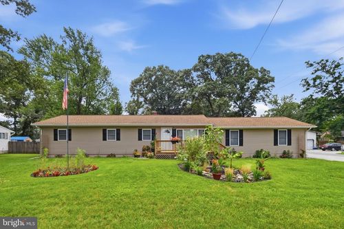 550 Sunset Knoll Rd, PASADENA, MD, 21122-4246 | Card Image