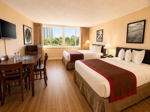243-19201 Collins Ave, Sunny Isles Beach, FL, 33160-2202 | Card Image
