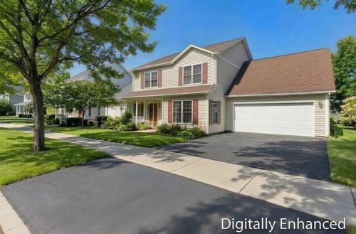 188 Farmall Dr, Hinesburg, VT, 05461-4433 | Card Image