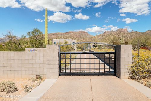 9465 E Sanctuary Place, Tucson, AZ, 85749 | Card Image