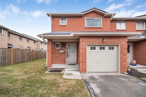 52-391 Stone Church Rd E, Hamilton, ON, L9B2H2 | Card Image