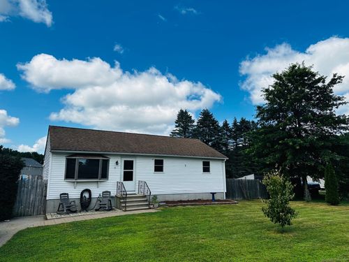15 Courtney Ln, Killingly, CT, 06241-2234 | Card Image