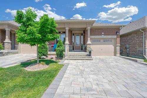 17 Assunta Gdns, Alliston, ON, L9R0V2 | Card Image