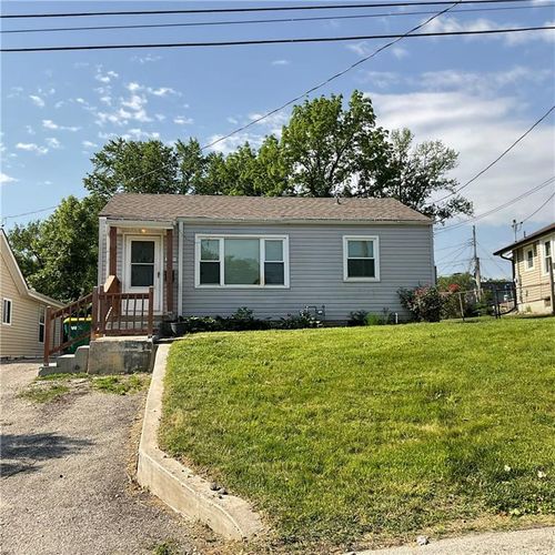 3133 Longwood Ave, Kansas City, KS, 66104-4140 | Card Image