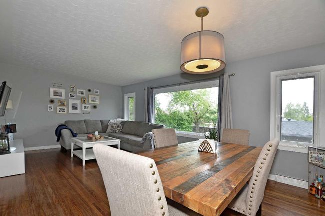 4004 3 Ave Sw, House detached with 4 bedrooms, 2 bathrooms and 1 parking in Calgary AB | Image 5