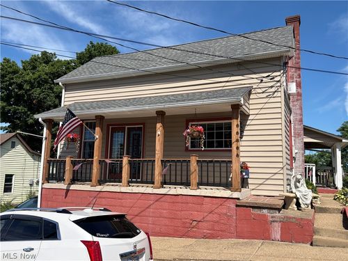 209 Washington St, Barnesville, OH, 43713-1060 | Card Image