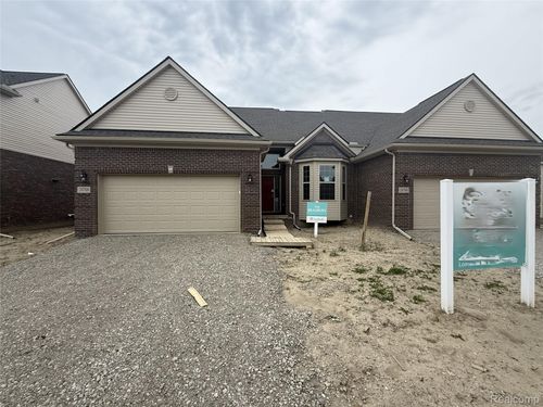 20768 Burn Dr, Macomb, MI, 48044-6328 | Card Image