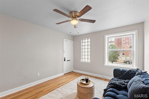 4930 Kemper Ave, Saint Louis, MO, 63139-1125 | Card Image