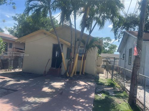 1800 Sw 3rd St, Miami, FL, 33135-1911 | Card Image