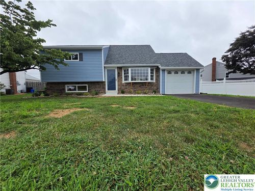 2004 Country Place, Bethlehem City, PA, 18018 | Card Image